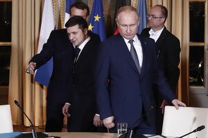 Putin i Zelenski - sastanak bez osmijeha i rukovanja