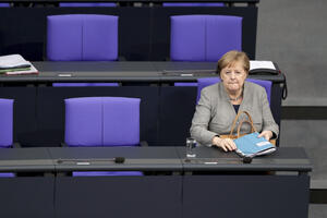 Merkel za minut i po objasnila kako se širi koronavirus i koliko...