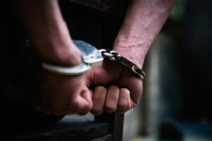 Policija u Baru uhapsila osumnjičenog za razbojništvo