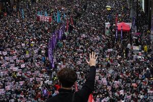 Više od milion ljudi na novogodišnjem protestu u Hongkongu