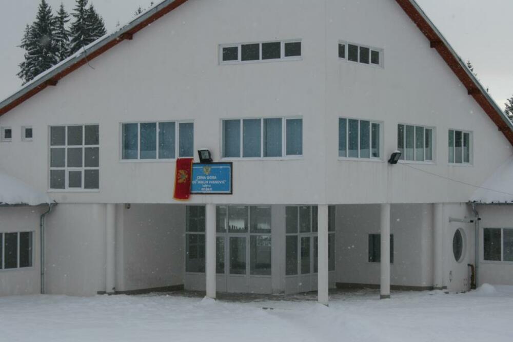 Osnovna škola “Milun Ivanović” u Biševu ima četiri prvaka, Foto: Arhiva "Vijesti"