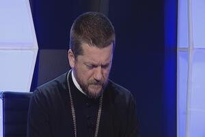 Perović: Vučić nije kompetentan da odlučuje kako će se crkva...