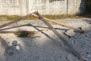 Danilovgrad: Igralište kod stadiona u zapuštenom stanju