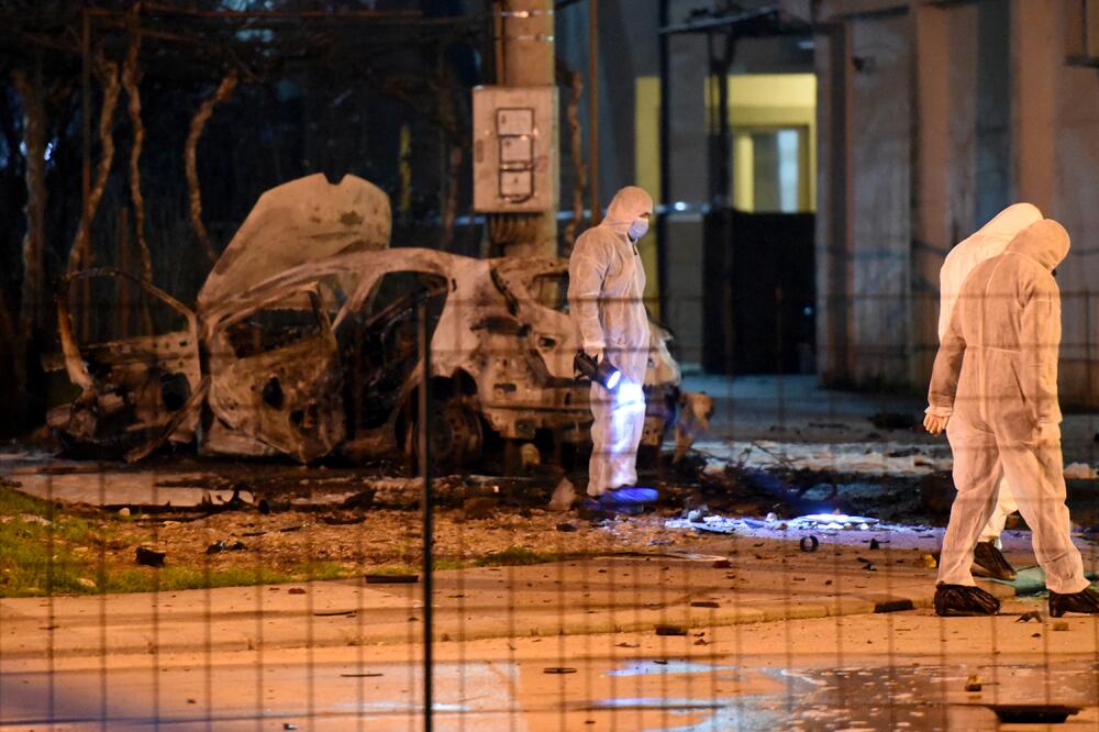 Uviđaj nakon eksplozije u Bloku V (Ilustracija), Foto: Savo Prelević