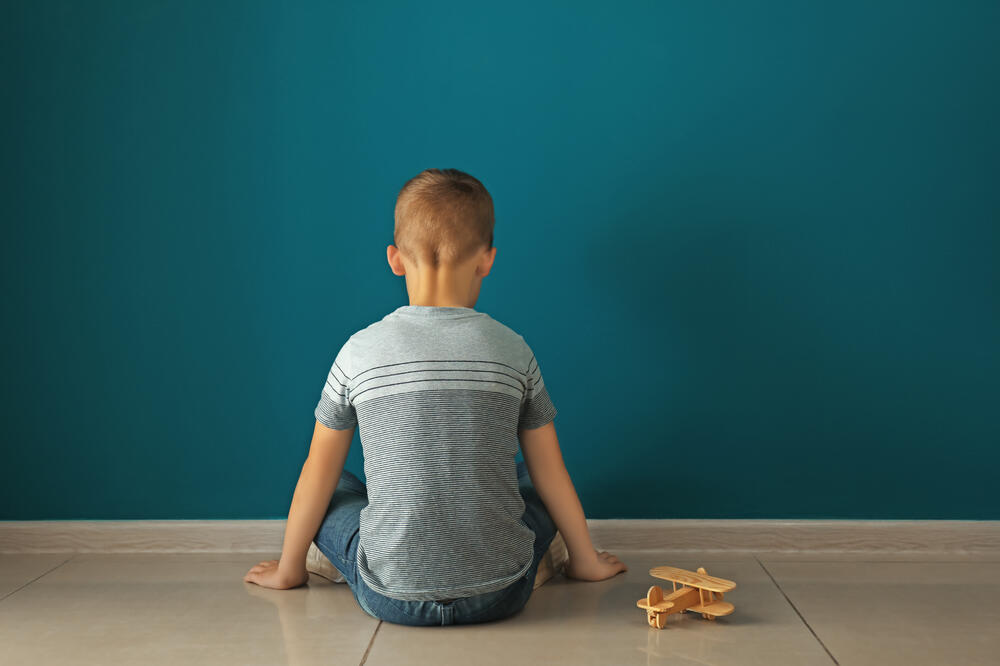 Za one koji imaju pravo da budu s djecom, pune plate za odsustvo od poslodavca (ilustracija), Foto: Shutterstock