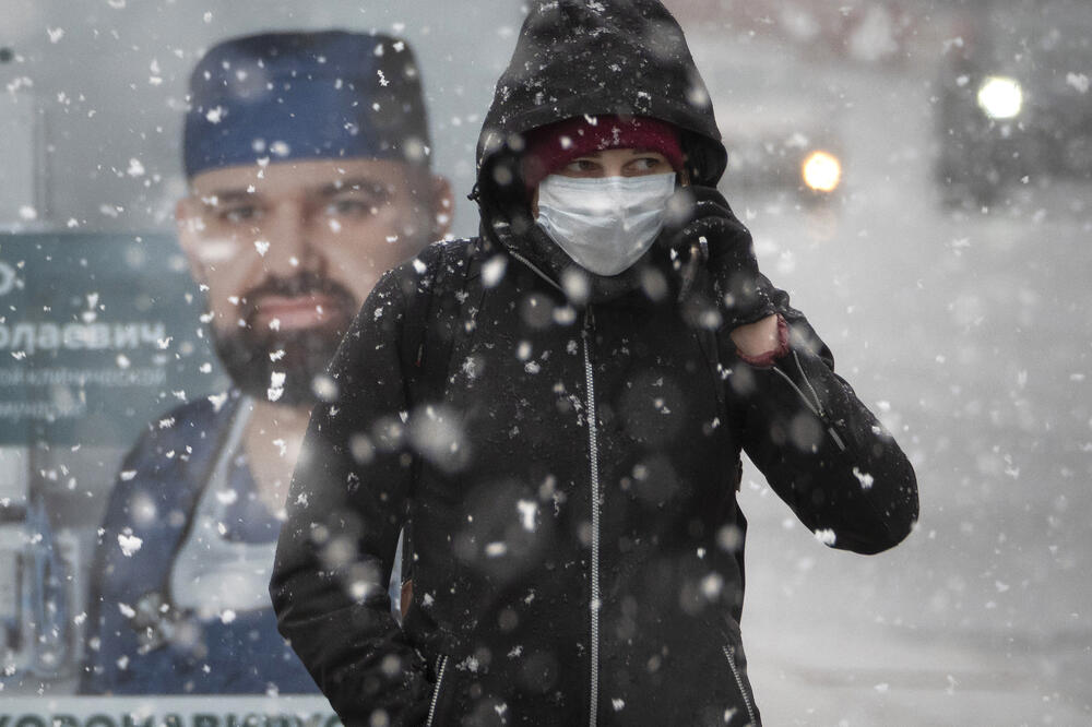 Sankt Peterburg juče, Foto: AP