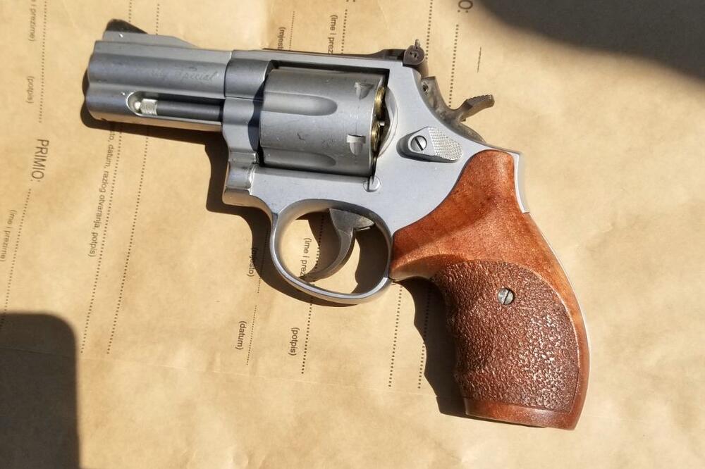 Revolver marke Magnum 357, Foto: Uprava policije