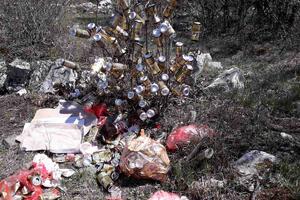Devastacija brda Tović od strane neodgovornih pojedinaca