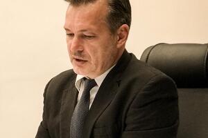 Bulatović prijeti otkazom “snimatelju” DF-a