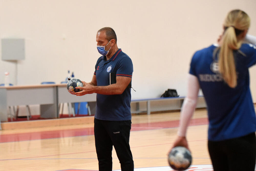 Trening rukometašica Budućnosti, Foto: Boris Pejović