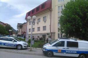 Pritvor za pet osoba zbog blokade puta Berane - Andrijevica
