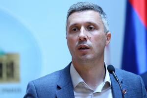 Srbija: Obradović pozvao opoziciju da povuče izborne liste