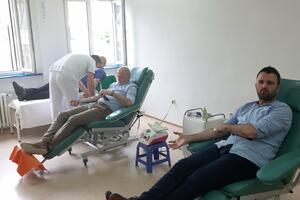 Bijelo Polje: Priznanja dobilo 47 ljudi koji su dali krv više od...