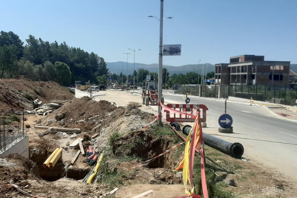 Juče na gradlištu u Kukuljini, Foto: Siniša Luković