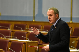 Popović: Podržaćemo predlog nove parlamentarne većine zakona o...