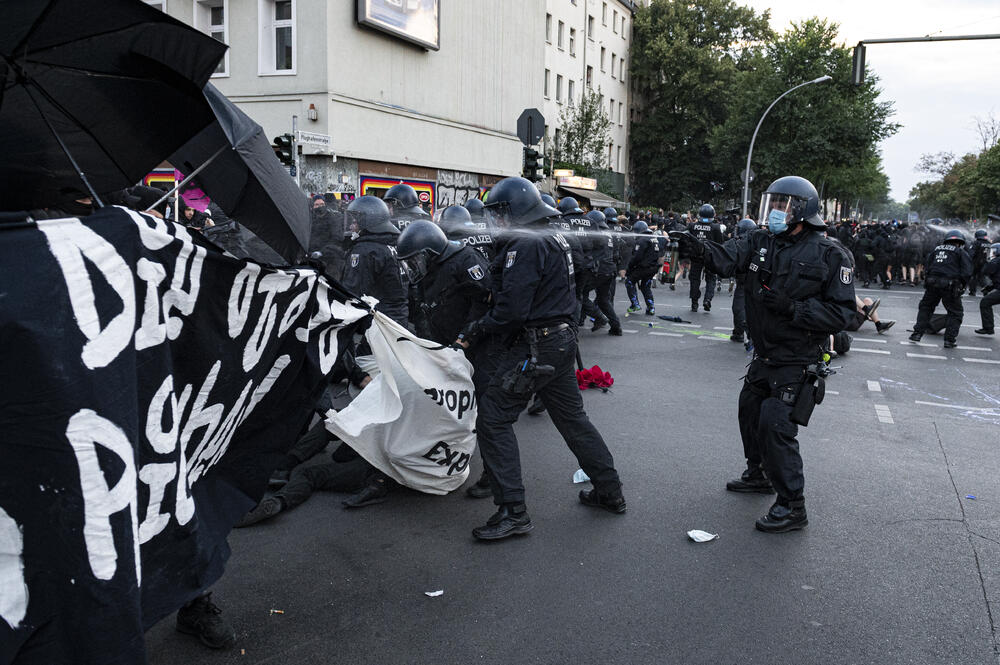 Detalj sa protesta u Berlinu