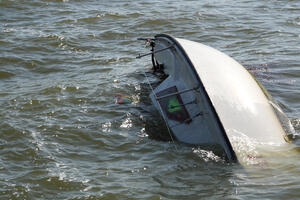 Pronađen čamac sa 20 mrtvih u Atlantskom okeanu