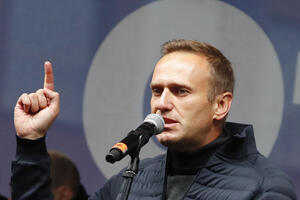 Navaljnom se bore za život: Ruski opozicionar otrovan?