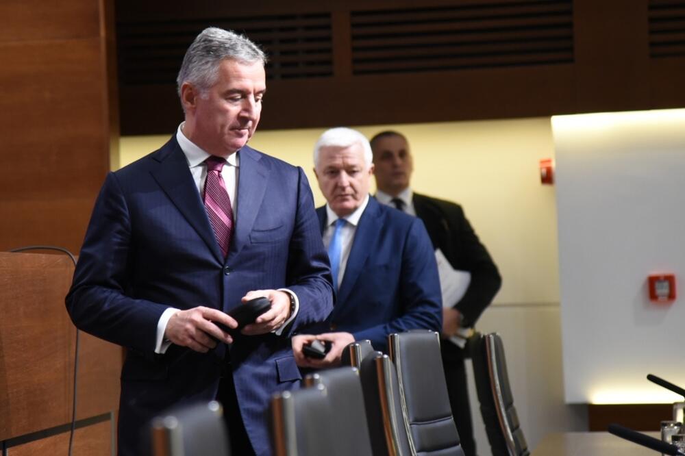 “Neće dozvoliti da se ponovi istorija”. Đukanović i Marković, Foto: Savo Prelević