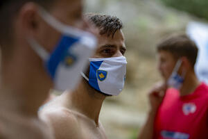 Na Kosovu još sedam žrtava koronavirusa, školska godina počinje uz...