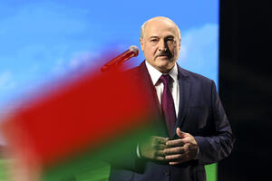 Lukašenko najavljuje povlačenje nakon usvajanja novog Ustava