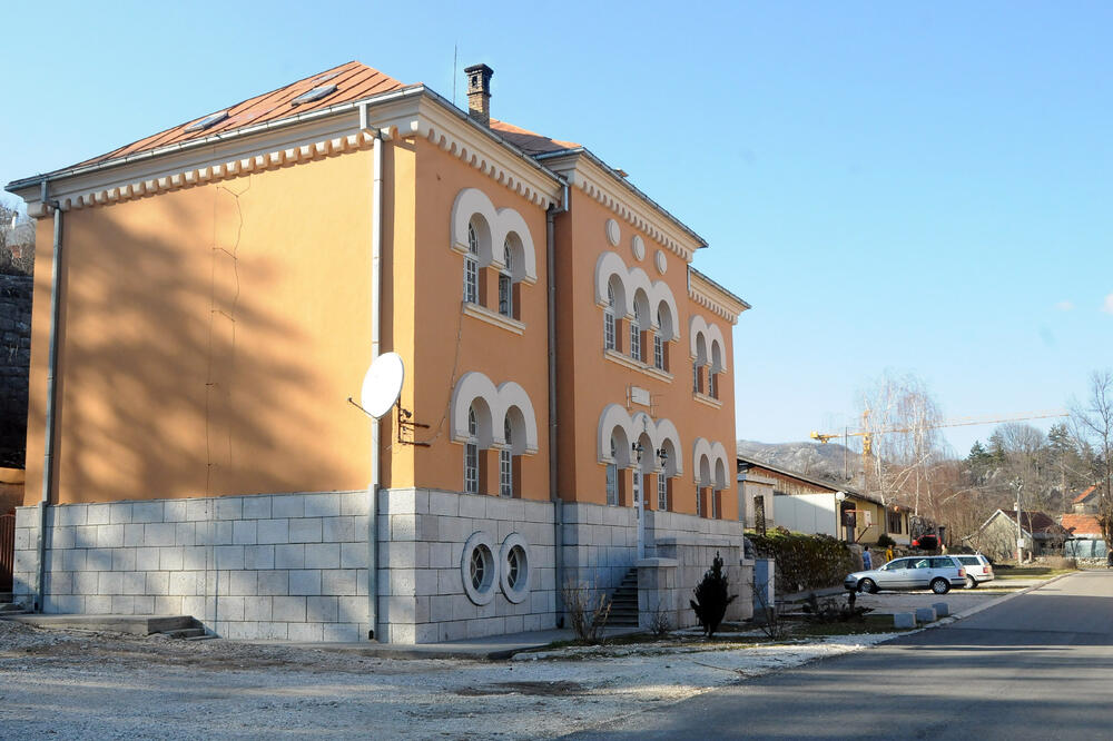 Zgrada Bogoslovije na Cetinju, Foto: Zoran Đurić