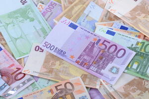 Abazović: Platni promet u januaru premašio milijardu eura