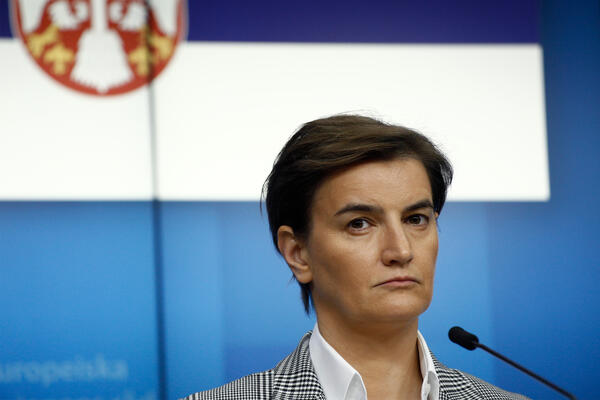 Brnabić: Sjutra u Srbiju stiže 40.000 Fajzer vakcina