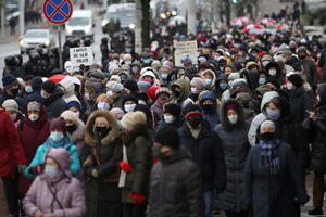 Nastavljeni protesti u Bjelorusiji, uhapšeno više od 300 osoba
