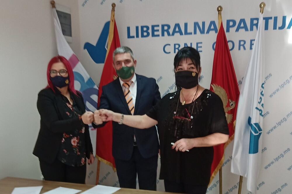 Sa potpisivanja deklaracije, Foto: Liberalna partija