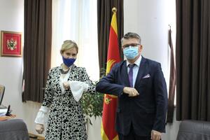 Grubišić na sastanku sa Bratić: Želim da CG u mandatu nove Vlade...