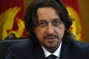 Sekulović: Ne stoji ocjena da bi se promjenom Odluke došlo do...