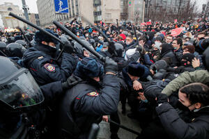 Demonstracije širom Rusije: "Putin je lopov"; "Navaljni postaje...