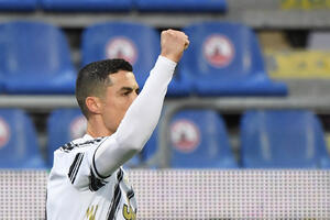 Ronaldo se oglasio nakon rekorda i kritika: Moja priča još nije...