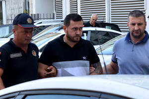 Odloženo suđenje Mujoviću i Rafailoviću: Odbijen zahtjev za...