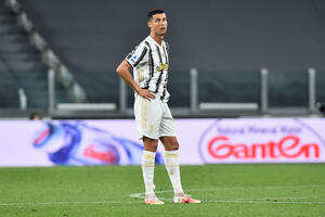 Kristijano Ronaldo tražio da bude na klupi protiv "zebri",...