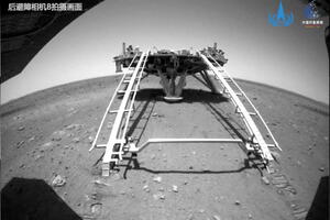 Kineski rover se prvi put provozao površinom Marsa (VIDEO)