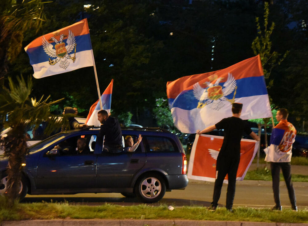 <p>"Za svečanosti koje nam predstoje povodom ustoličenja novog Mitropolita crnogorskog vjerni narod, kao i ukupna javnost, biće blagovremeno obavješteni putem zvaničnih glasila Mitropolije", navedeno je na sajtu Mitropolije</p>