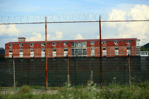 Pretreseno 17 ćelija Istražnog zatvora: Oduzeli telefone od...