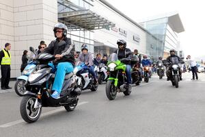 SDP predložio niži porez na upotrebu motocikala