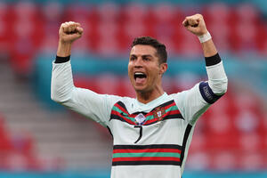 Ronaldo obarao rekorde, Portugal krenuo pobjedom