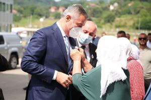 Zloupotrebljavaju Srebrenicu da bi pobjegli od istine
