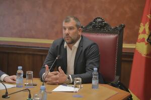 Krapović: URA pozvala u koaliciju DPS, partiju koja je produkt...