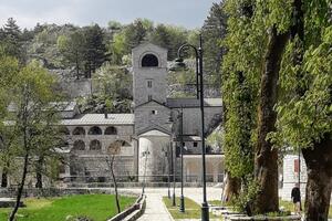 MCP: U Cetinjskom manastiru na dva mjesta istaknut znak da je...