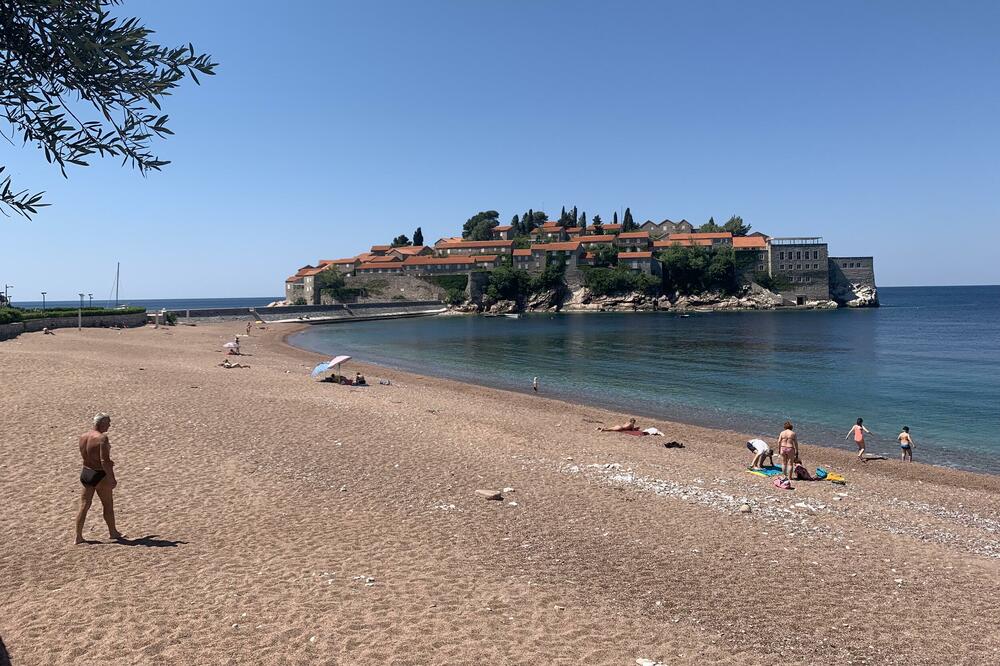 Odbor direktora juče jednoglasno odlučio da se raspiše konkurs: Sveti Stefan, Foto: Vuk Lajović