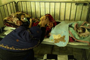 Kabul: Po tri bebe u inkubatoru