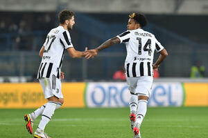 Juventus traži izlazak iz tunela, Levandovski - 100. put u eliti