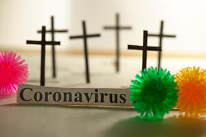 Istočnoevropska polja smrti: Neshvatiljiv odnos prema virusu i...