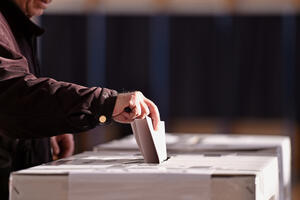 Počelo prijevremeno glasanje za izbore u Rusiji u okupiranim...