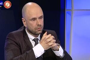 Radulović: Parlamentarna većina da razgovara o tome šta su...